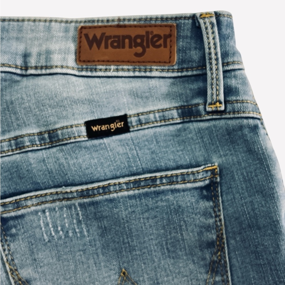 Wrangler High Rise Unforgettable Skinny Blue Jeans Womens Size 14/32 - Picture 10 of 13